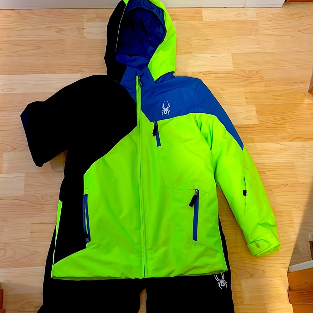 Size 14 Boys Spyder Ski Jacket and Pants
